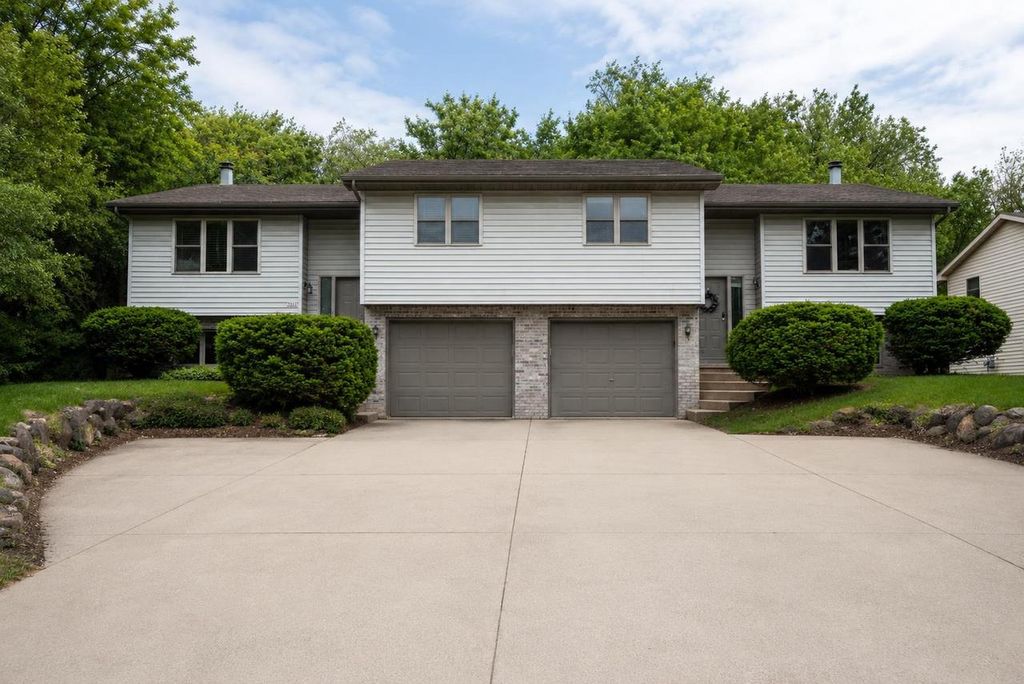 Photo of 5741-5743 Lacy ROAD, Fitchburg, WI 53711 (MLS # 2024560)