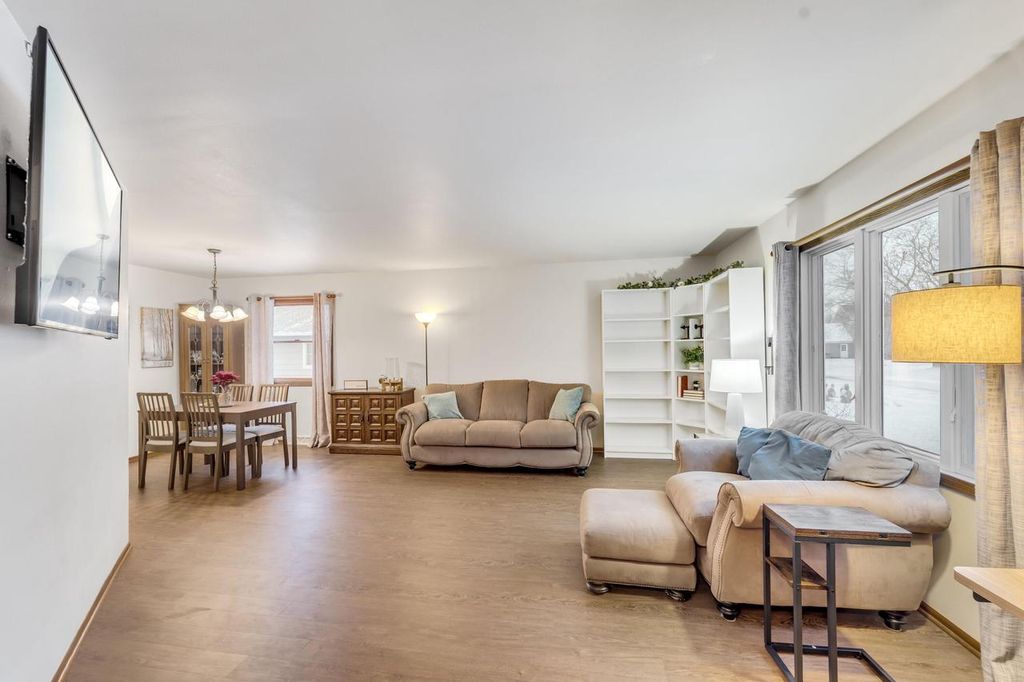 Photo of 7230 S 38th STREET, Franklin, WI 53132 (MLS # 1945828)