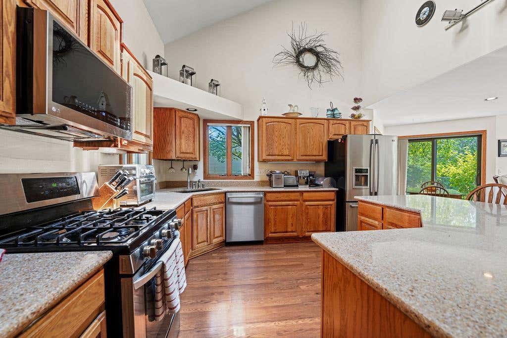 Photo of 2875 Westmoor ROAD, Oshkosh, WI 54904 (MLS # 50329965)