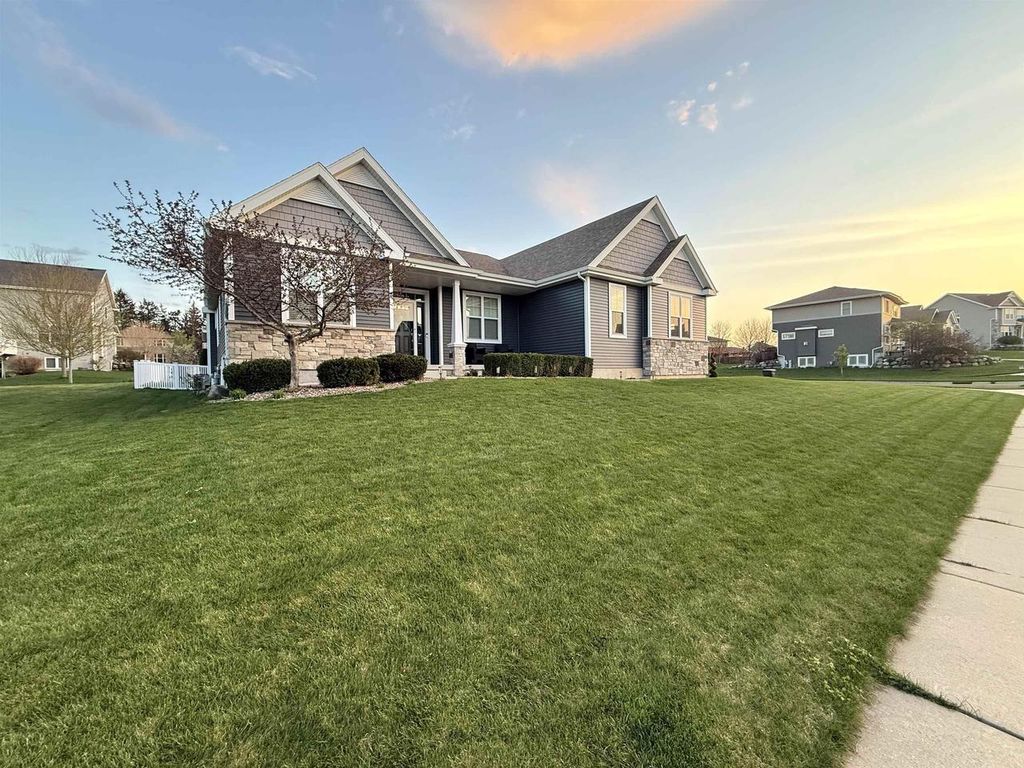 Photo of 513 Chad's CROSSING, Verona, WI 53593 (MLS # 2021941)