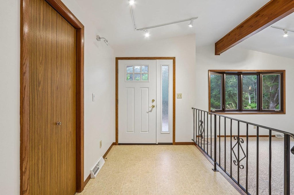 Photo of 2486 County Highway E RD, Mount Horeb, WI 53572 (MLS # 2030664)