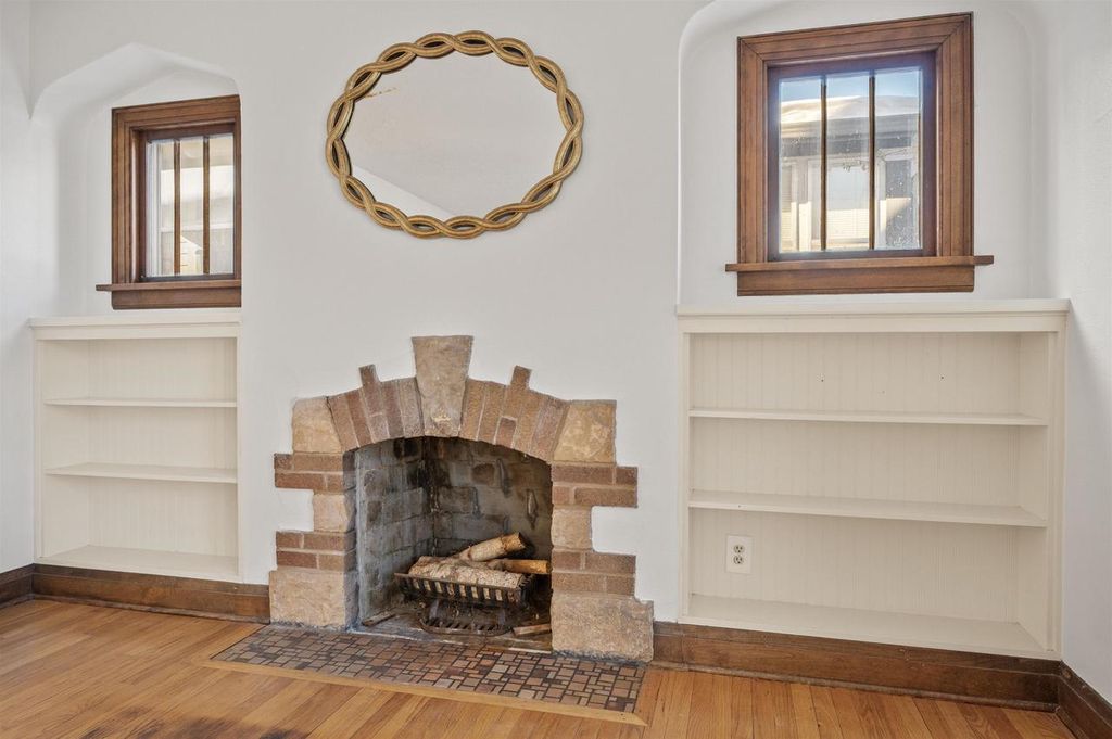 Photo of 2725 Kendall AVENUE, Madison, WI 53705 (MLS # 2010568)