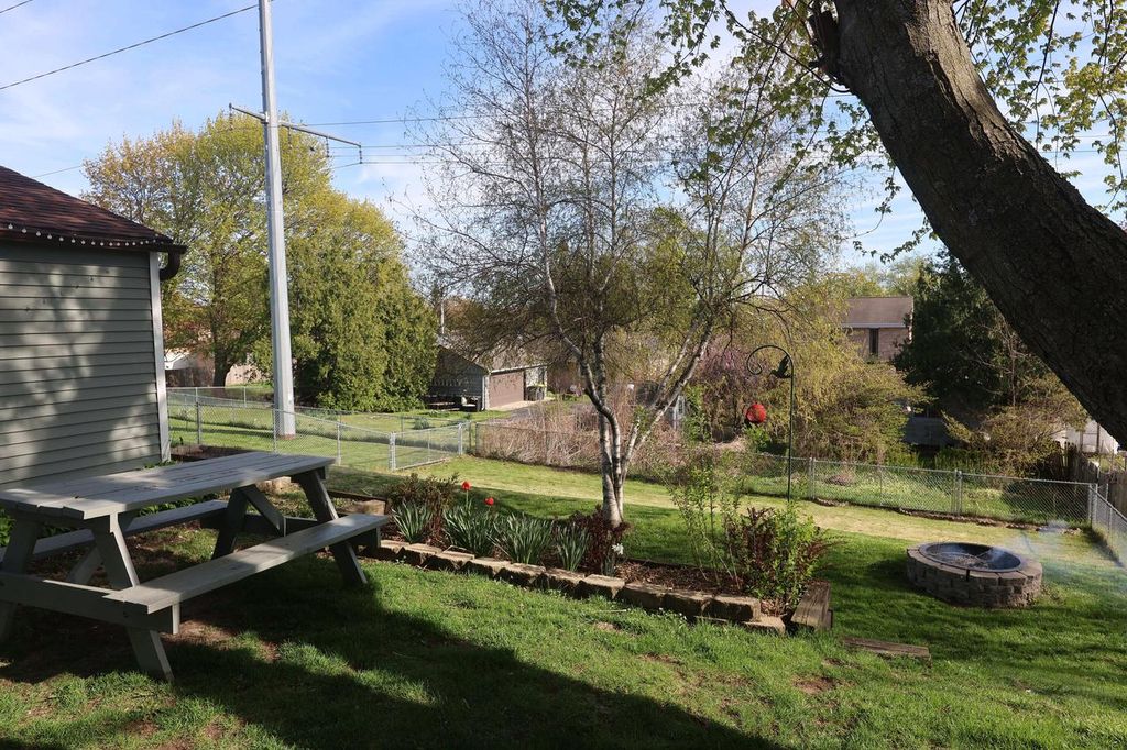 Photo of 1627 Birch DRIVE, Waukesha, WI 53188 (MLS # 1960468)