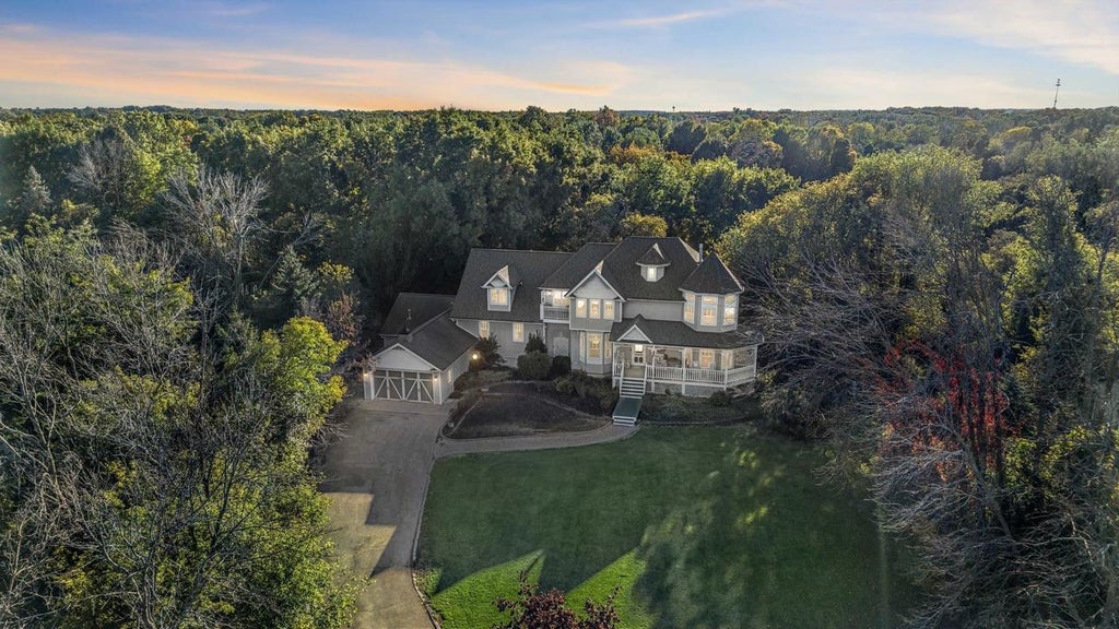Photo of 107 Lamine LANE, Combined Locks, WI 54113 (MLS # 50333932)