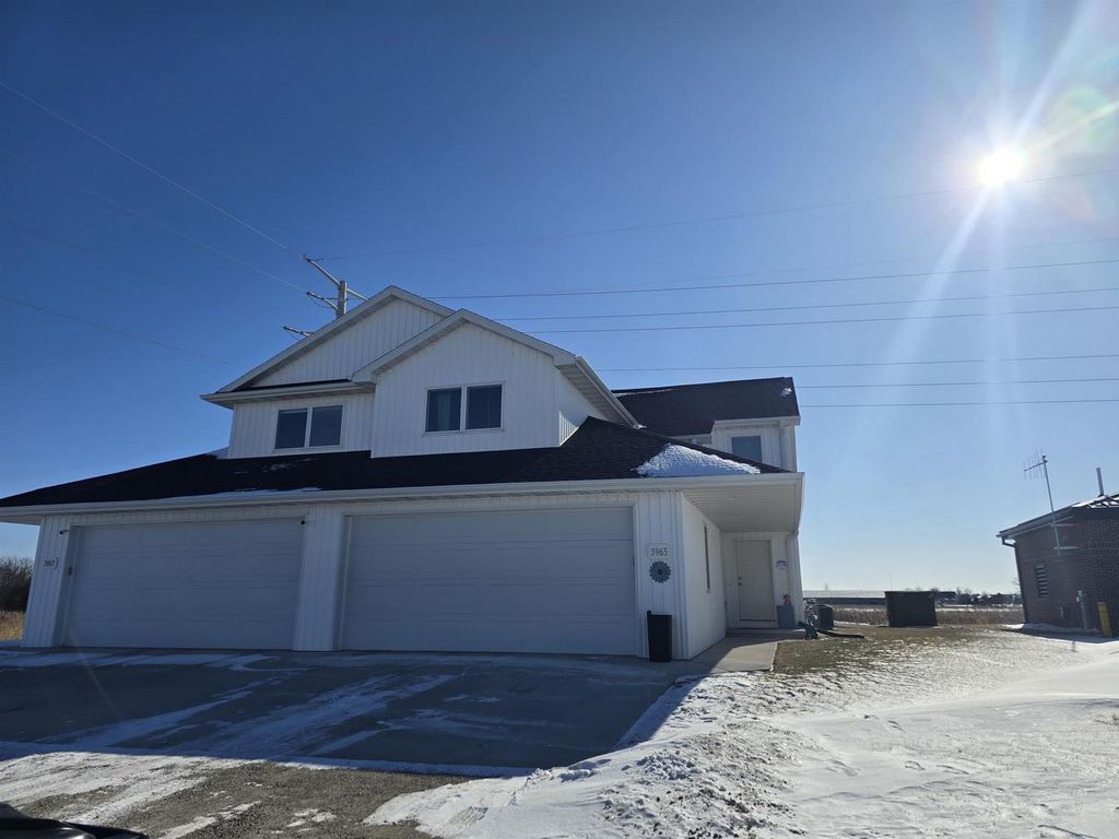 Photo of 3965 E Rubyred DRIVE, Appleton, WI 54913 (MLS # 50320832)