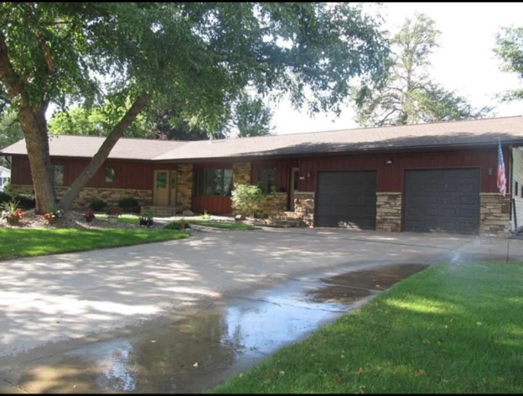 Photo of 1125 Pinecrest AVENUE, Mosinee, WI 54455 (MLS # 22604044)