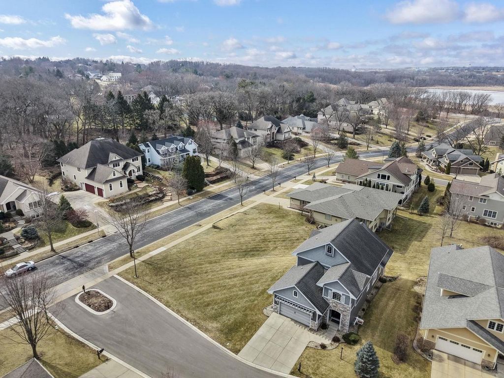 Photo of 11 Arboredge WAY, Fitchburg, WI 53711 (MLS # 2017931)