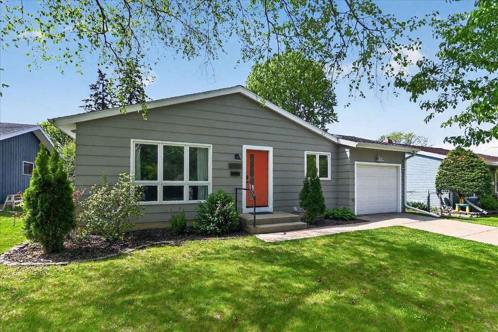 Photo of 6105 Birch Hill DRIVE, Madison, WI 53711 (MLS # 2021886)