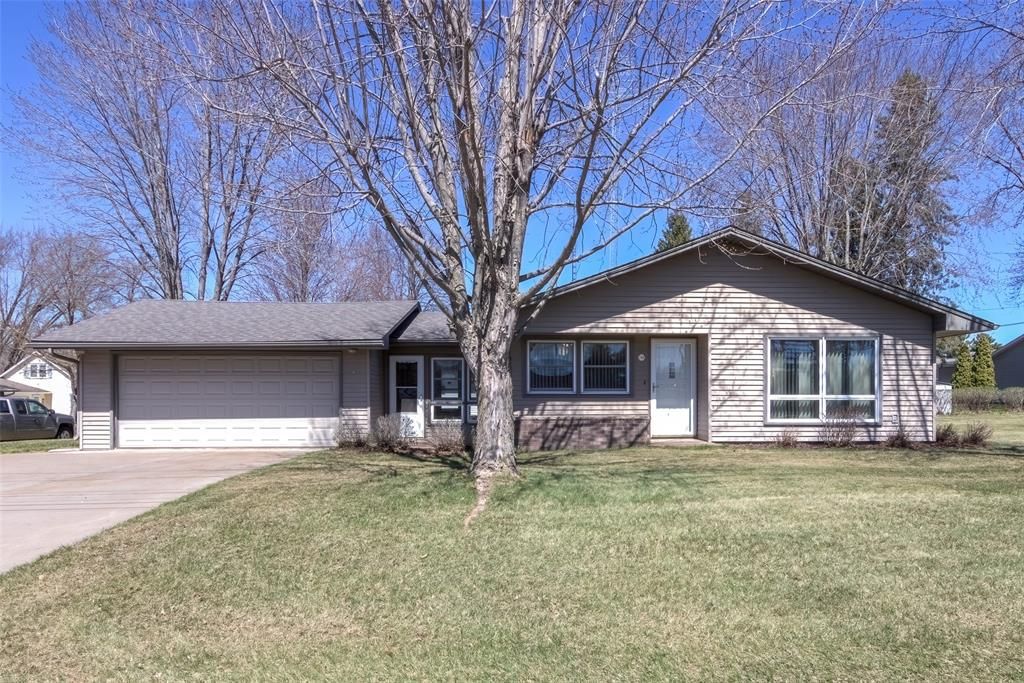 Photo of 248 E Mills STREET, Cadott, WI 54727 (MLS # 1600147)