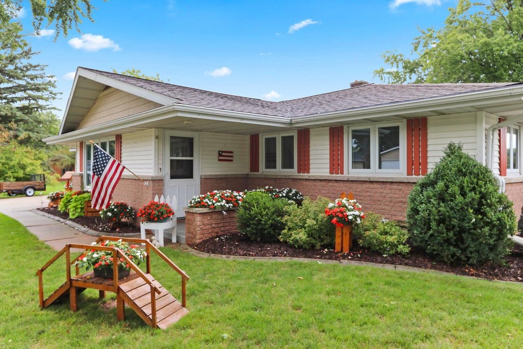 Photo of 233 E National AVENUE, Brillion, WI 54110 (MLS # 50332785)