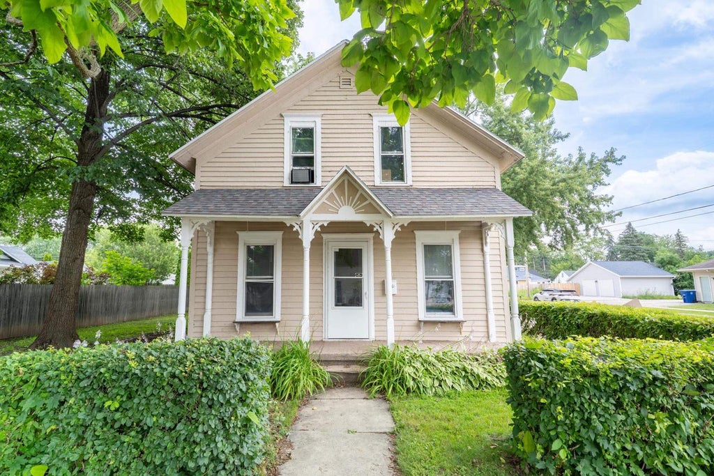 Photo of 100 N Winnebago STREET, De Pere, WI 54115 (MLS # 50329110)