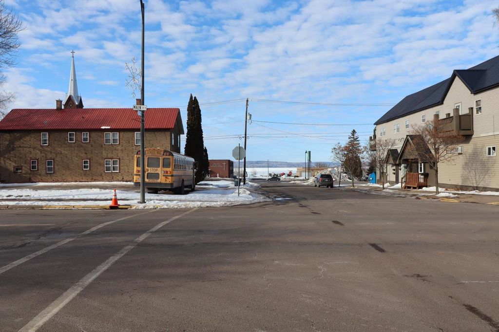 Photo of 220 Main St E, Ashland, WI 54806 (MLS # 6123668)