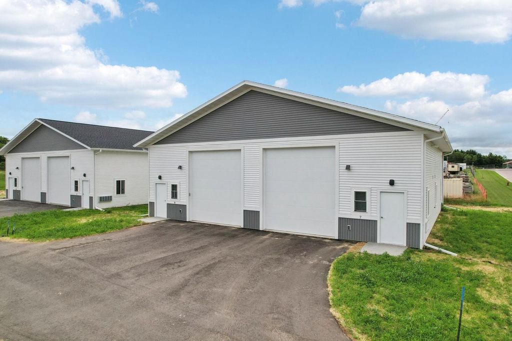 Photo of Unit #7 407 S Wengel DRIVE, Reedsburg, WI 53959 (MLS # 2023406)