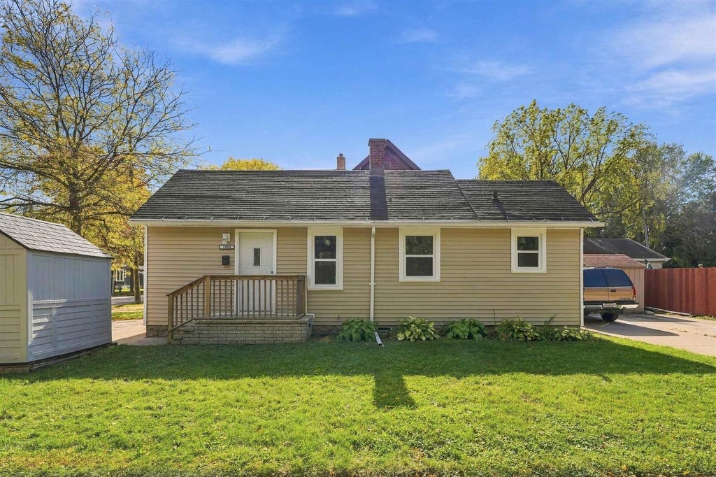 Photo of 1005 W 4th STREET, Appleton, WI 54914 (MLS # 50334109)