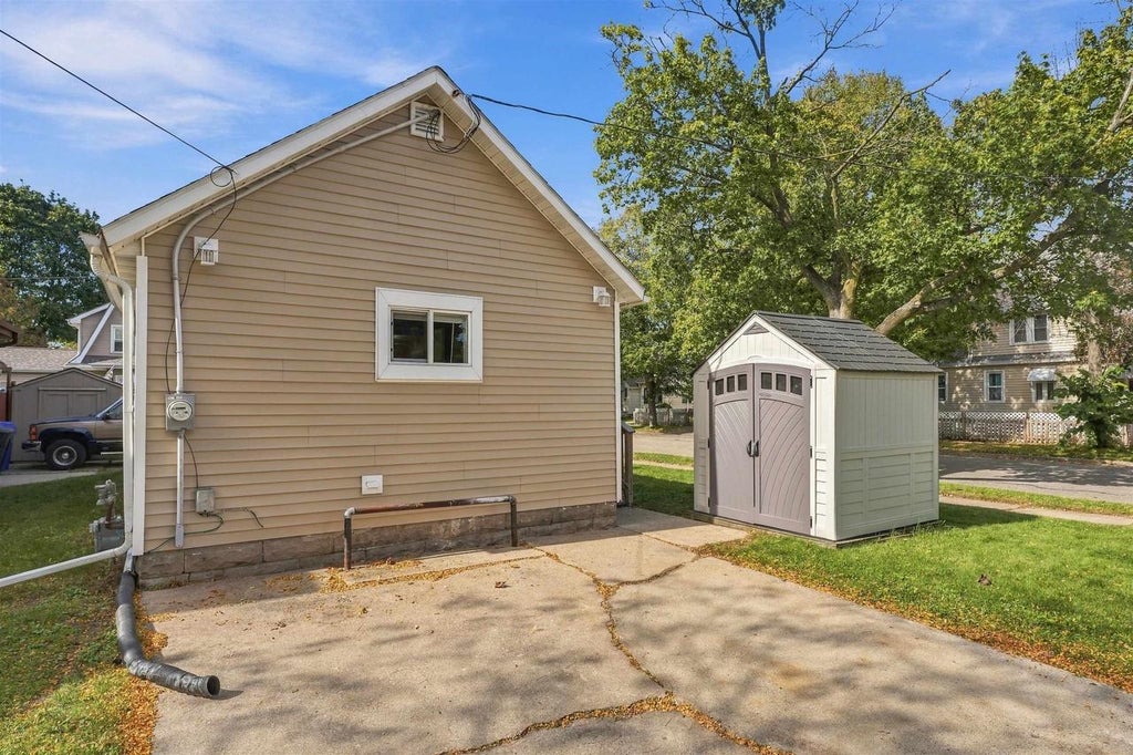 Photo of 1005 W 4th STREET, Appleton, WI 54914 (MLS # 50334109)