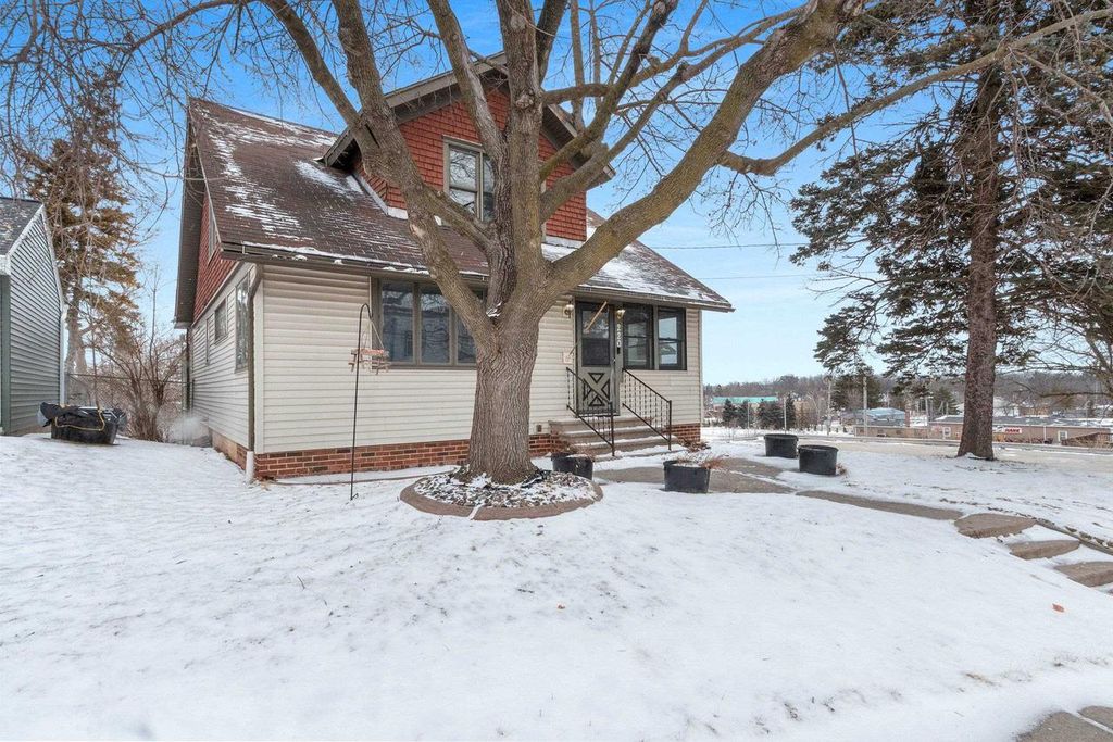 Photo of 220 Green Bay ROAD, Denmark, WI 54208 (MLS # 50323119)