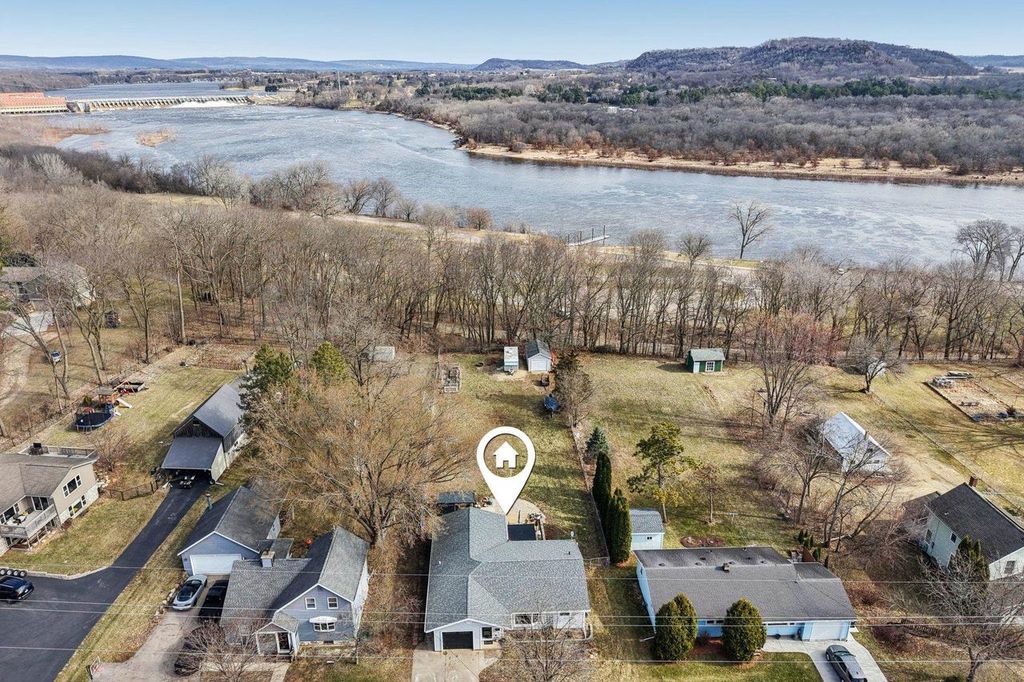 Photo of 946 Water STREET, Prairie Du Sac, WI 53578 (MLS # 2017836)