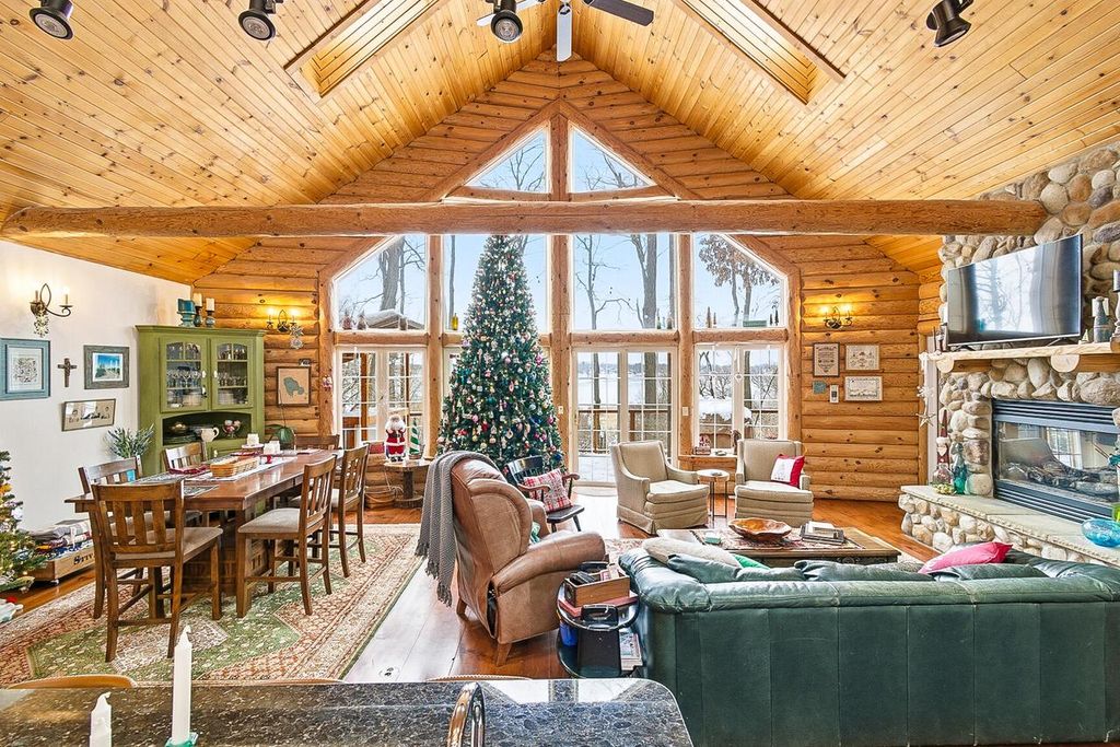 Photo of N4272 Sleepy Hollow ROAD, Cambridge, WI 53523 (MLS # 1944317)