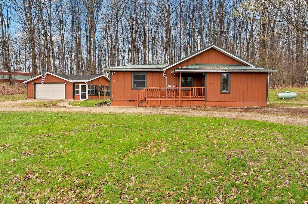 Photo of 10257 Cedar Valley LANE, Suring, WI 54174 (MLS # 50324453)