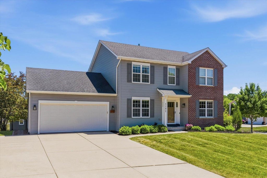 Photo of 1192 Iris LANE, Grafton, WI 53024 (MLS # 1965444)
