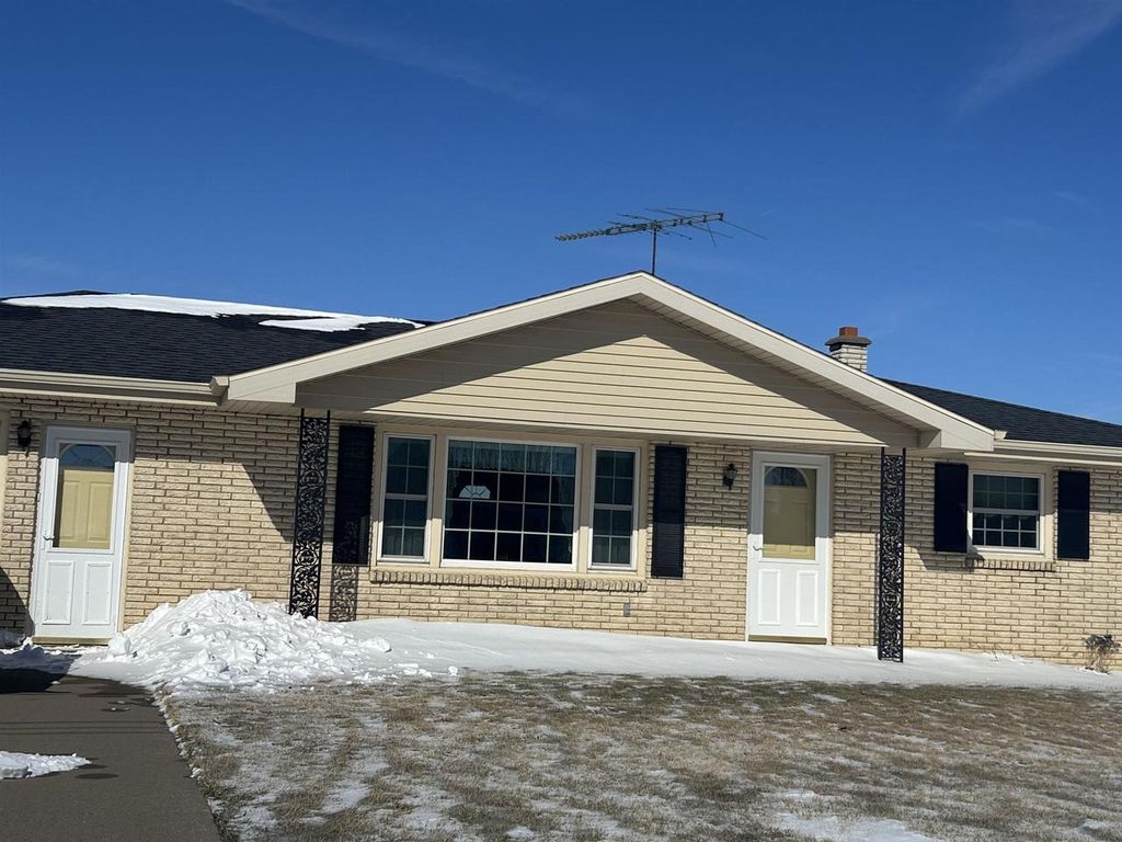 Photo of 145 Crest View DRIVE, Potosi, WI 53820 (MLS # 2018858)