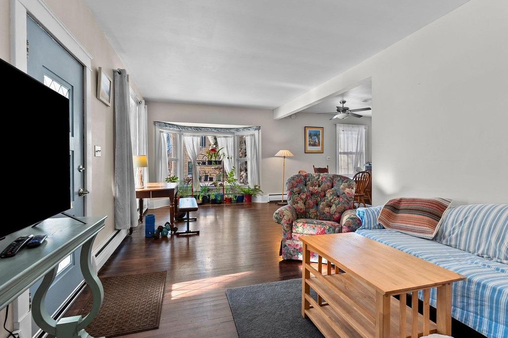 Photo of 115 N Clinton AVENUE, Clintonville, WI 54929 (MLS # 50322375)