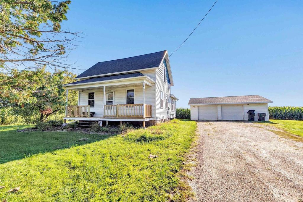 Photo of N7308 State Road 76, New London, WI 54961 (MLS # 50321294)