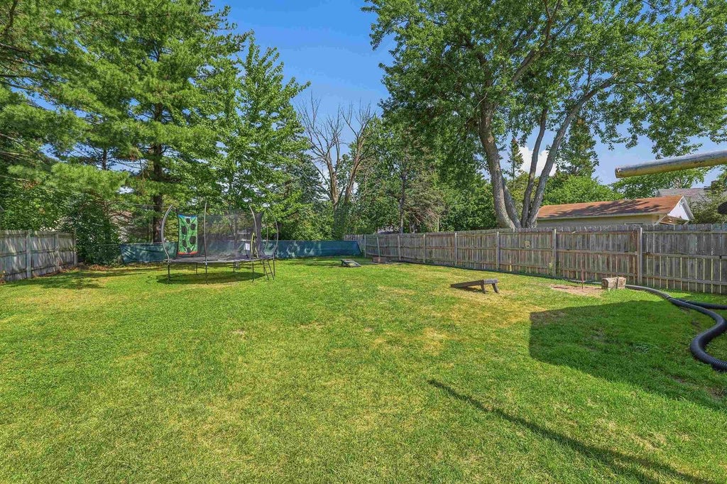 Photo of 438 W Foster STREET, Appleton, WI 54915 (MLS # 2032673)