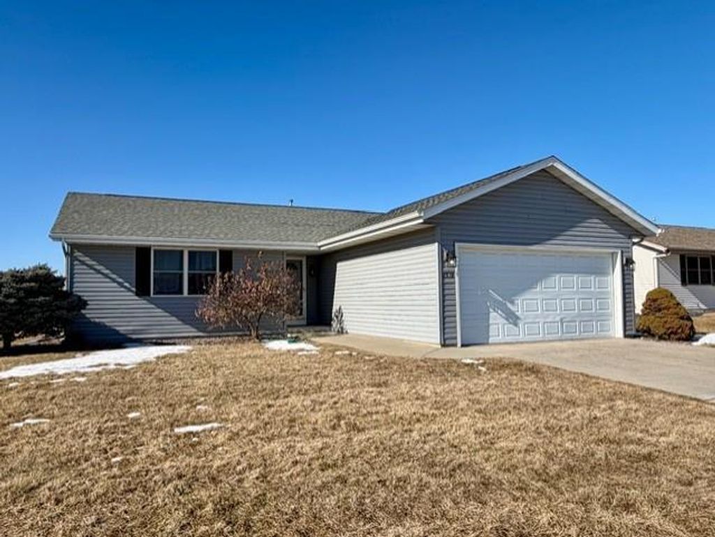 Photo of 2370 S Terrace STREET, Janesville, WI 53546 (MLS # 2016347)