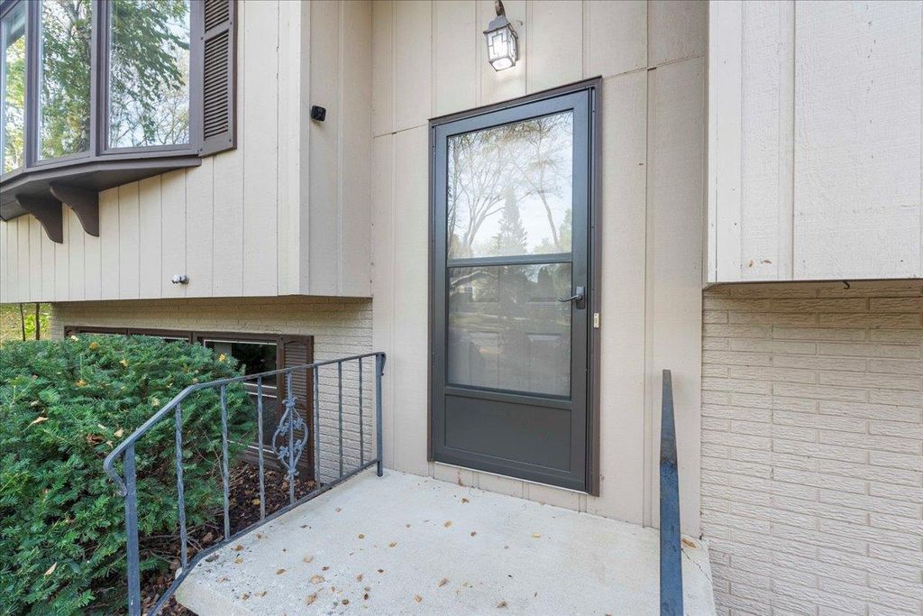 Photo of 6817 Stratford DRIVE, Madison, WI 53719 (MLS # 2007257)