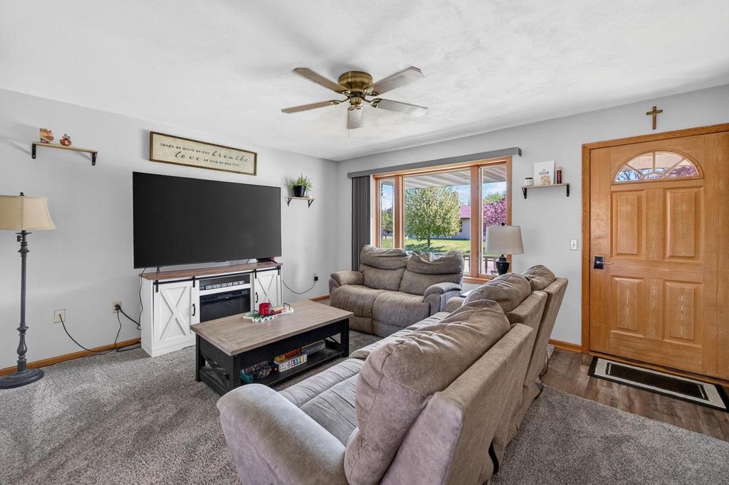 Photo of 149 Vilas Hibbard PARKWAY, Lodi, WI 53555 (MLS # 2023243)