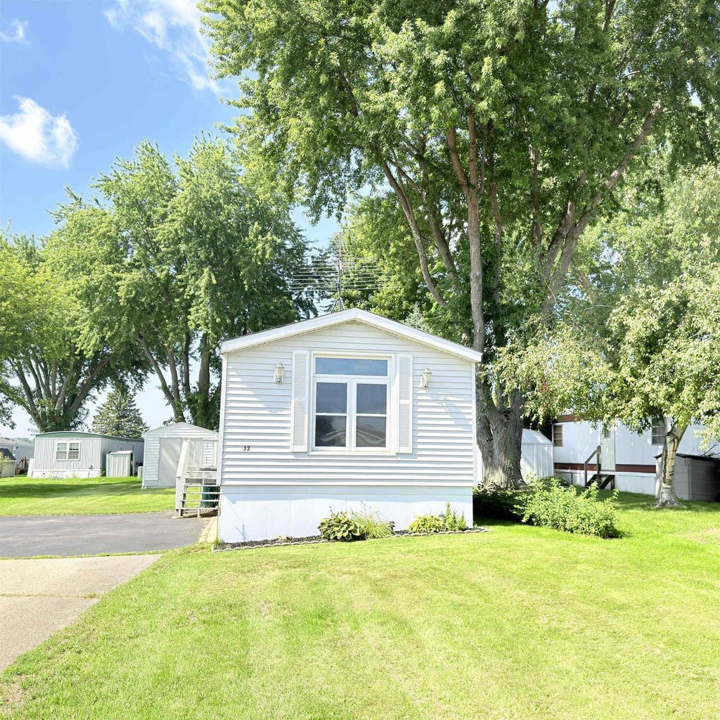 Photo of N6550 Highway 151 Lot 32, Beaver Dam, WI 53916 (MLS # 2031121)