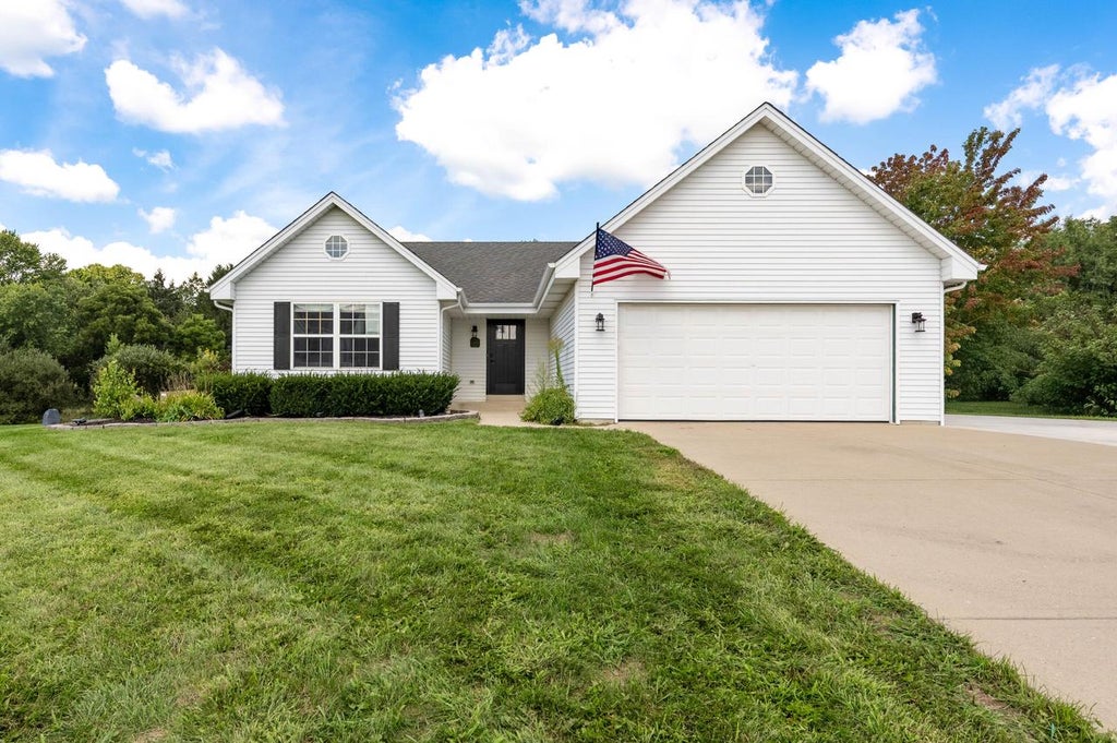 Photo of 29518 River View PARKWAY, Burlington, WI 53105 (MLS # 1977640)