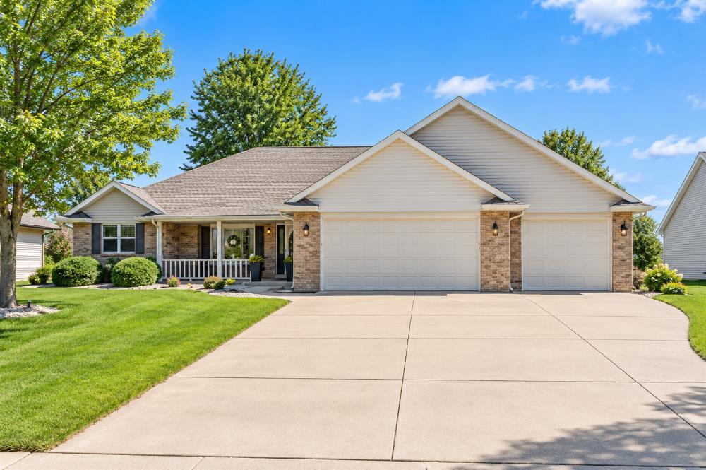 Photo of 1188 Stillwater COURT, Green Bay, WI 54313 (MLS # 50332588)