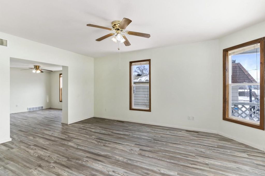 Photo of 1508 E Wisconsin AVENUE, Appleton, WI 54911 (MLS # 50320393)