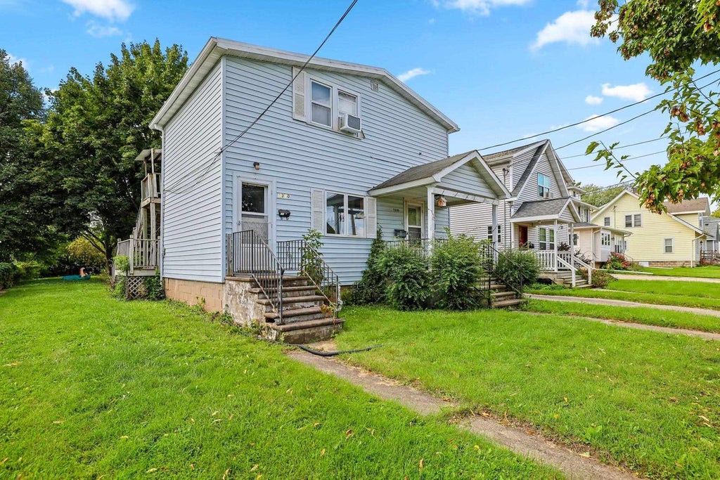 Photo of 1350 Chicago STREET, Green Bay, WI 54301 (MLS # 50333143)