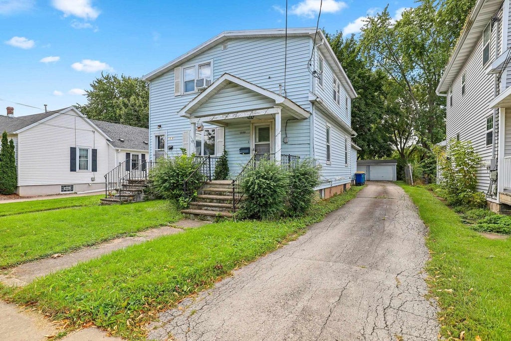 Photo of 1350 Chicago STREET, Green Bay, WI 54301 (MLS # 50333143)