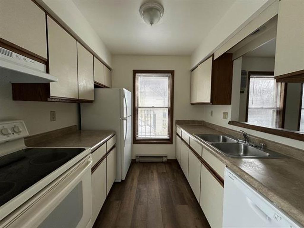 Photo of 6734 Park Ridge DRIVE #D, Madison, WI 53719 (MLS # 2016255)