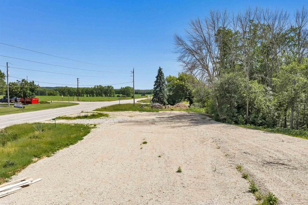 Photo of 4864 State Hwy 57, De Pere, WI 54115 (MLS # 50327723)