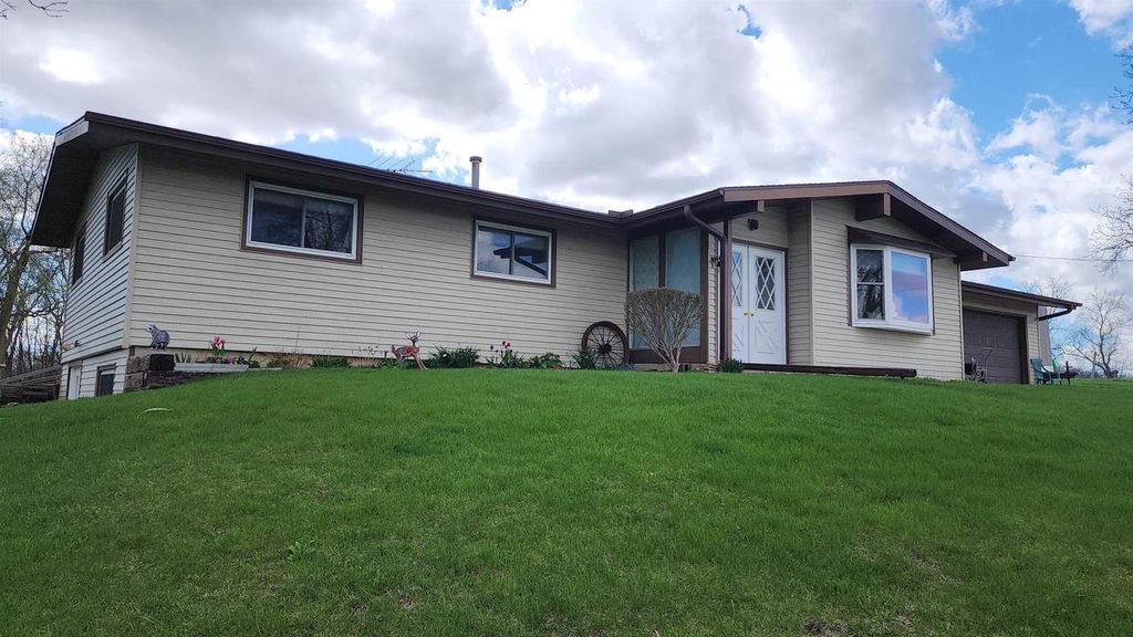 Photo of N399 Mount Hope ROAD, Brodhead, WI 53520 (MLS # 2021155)