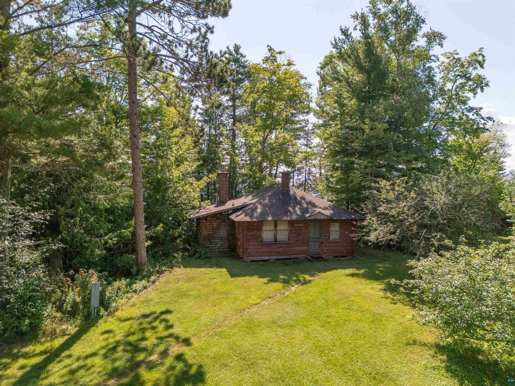 Photo of 930 Superior AVENUE, Washburn, WI 54891 (MLS # 6126044)