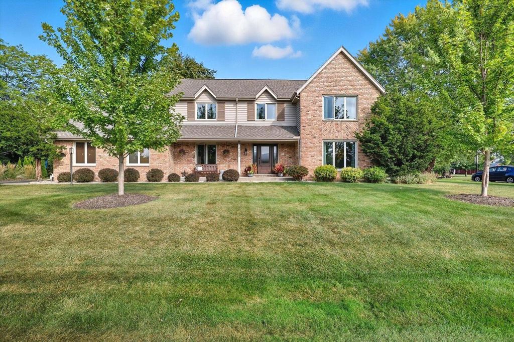 Photo of 4253 Lake Meadow DRIVE, Wind Point, WI 53402 (MLS # 1934946)