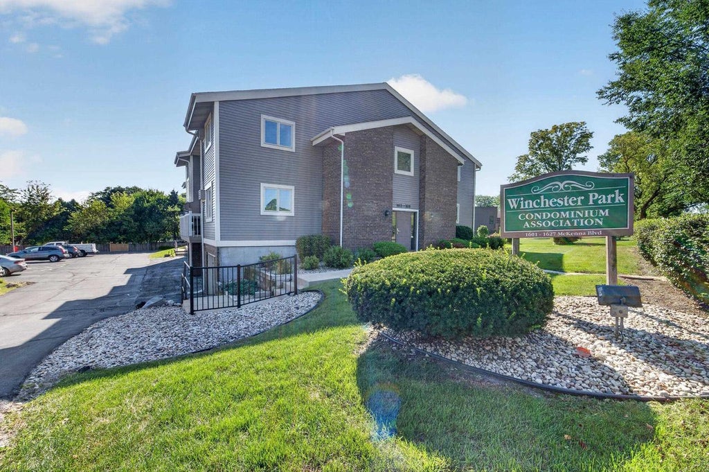 Photo of 1623 McKenna BOULEVARD, Madison, WI 53711 (MLS # 2031791)
