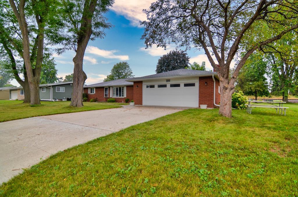 Photo of 1040 Debra STREET, Wrightstown, WI 54180 (MLS # 50332339)