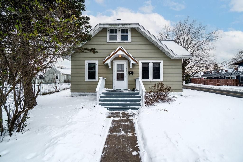 Photo of 1603 Woodland AVENUE, Eau Claire, WI 54701 (MLS # 1597346)