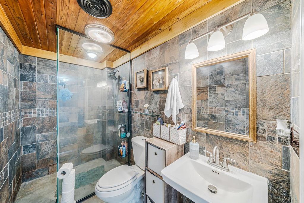 Photo of N9017 Lakeshore DRIVE, Van Dyne, WI 54979 (MLS # 50327844)