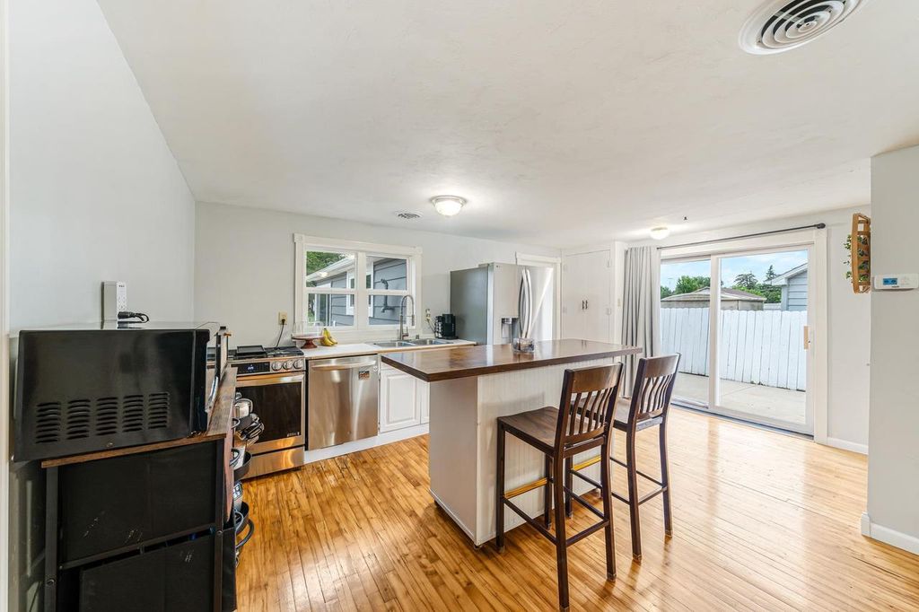 Photo of N9017 Lakeshore DRIVE, Van Dyne, WI 54979 (MLS # 50327844)
