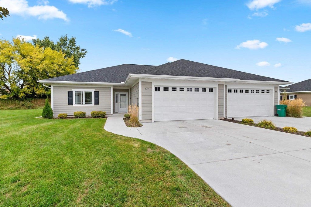 Photo of 208 Mallard WAY, Marinette, WI 54143 (MLS # 50332984)