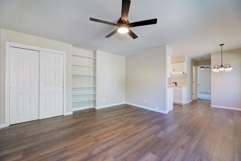 Photo of 305 Maple AVENUE, Waukesha, WI 53186 (MLS # 1949372)