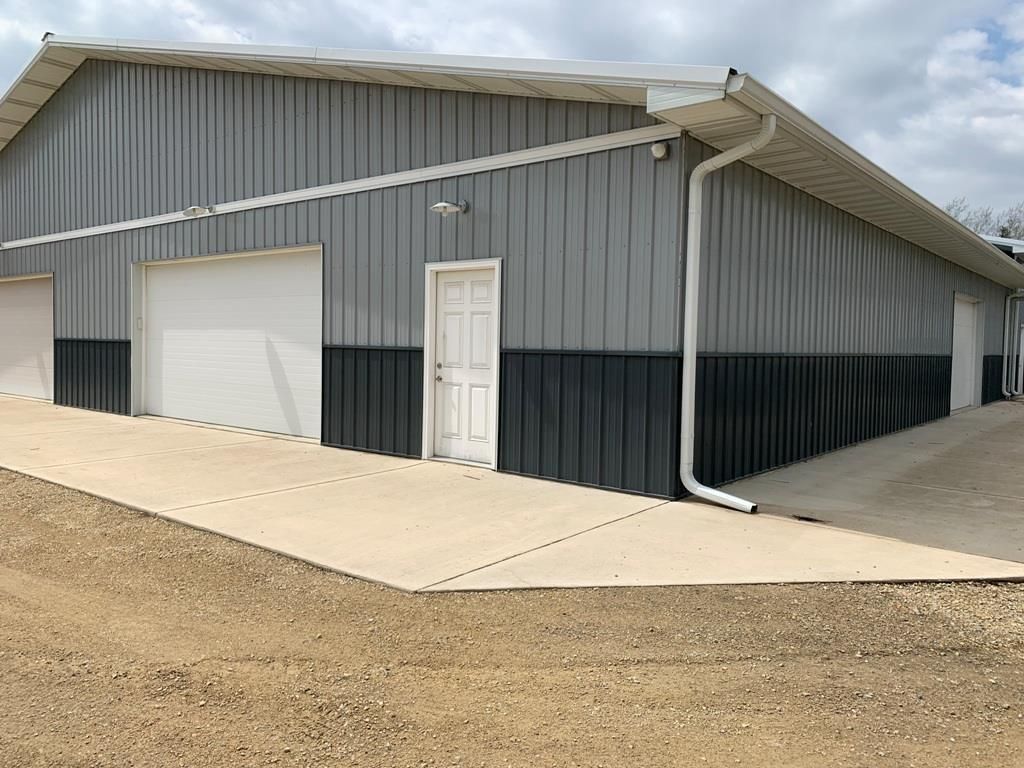 Photo of 505 W Fulton STREET #E, Edgerton, WI 53534 (MLS # 2019074)